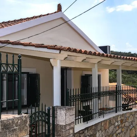 Tem House By About Paxos *